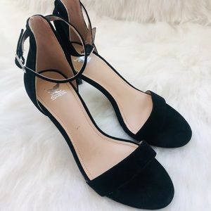 Shiekh Heels with Ankle Strap size 7